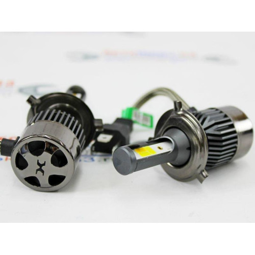 Светодиодные лампы C9WY  LED трёх режимные H4